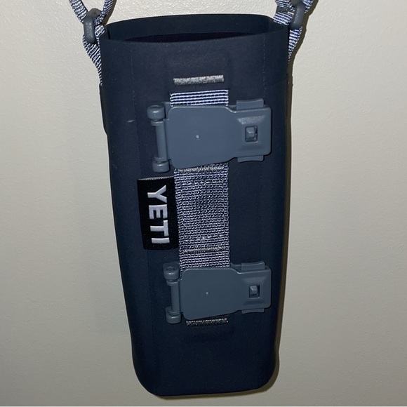 YETI Rambler Bottle Sling Small - Picture 15 of 16
